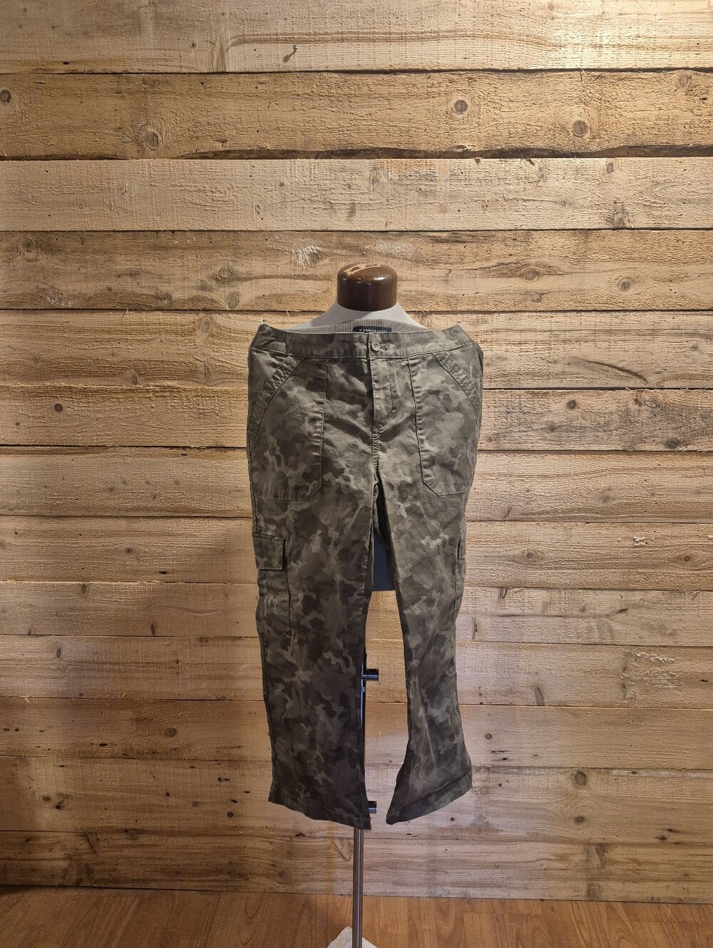 5/$30 Or 10/$50 Women's Camouflage Cargo Pants - Olive Green